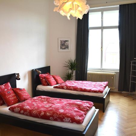 Beautiful View On The Prague Castle Close To The Centre Apartment Exterior photo